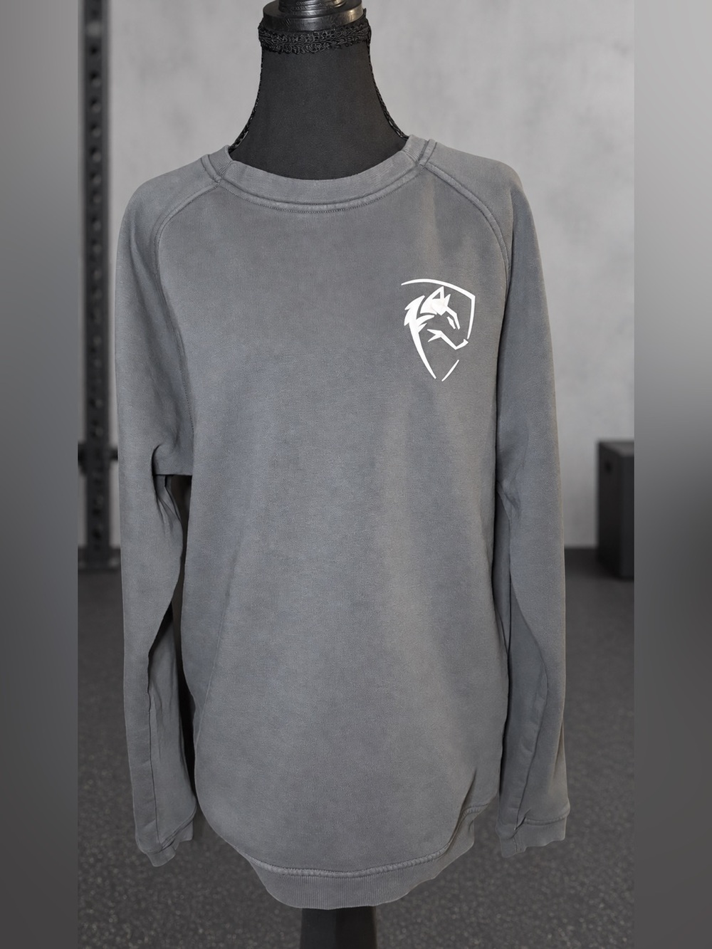 Alphalete Wolf Logo Charcoal Gray Fleece Crewneck Sweatshirt Size L